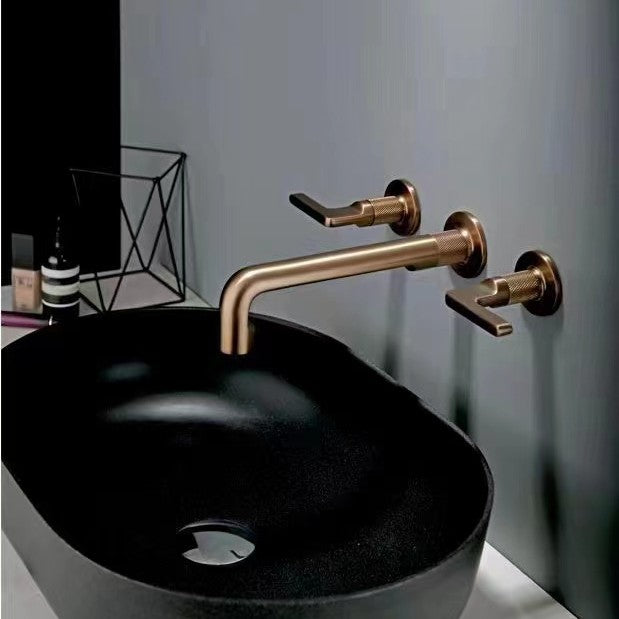 Dilluso Adia 3-Hole Widespread Sink Faucet black basin