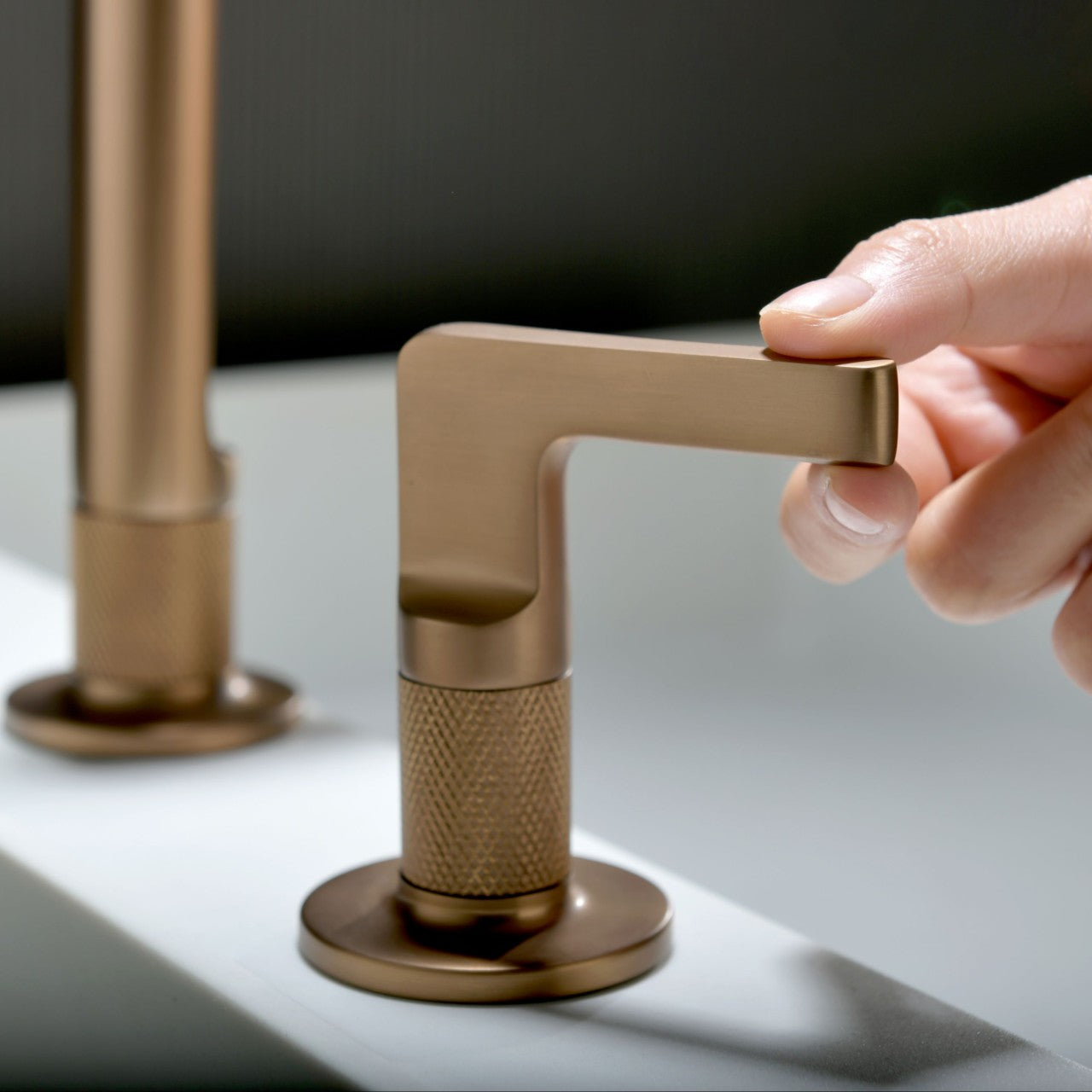 Quality Dilluso Adia 3-Hole Widespread Sink Faucet