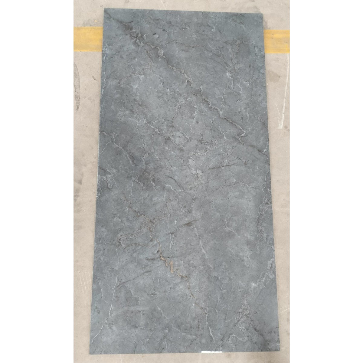 Arsis Nero Tile