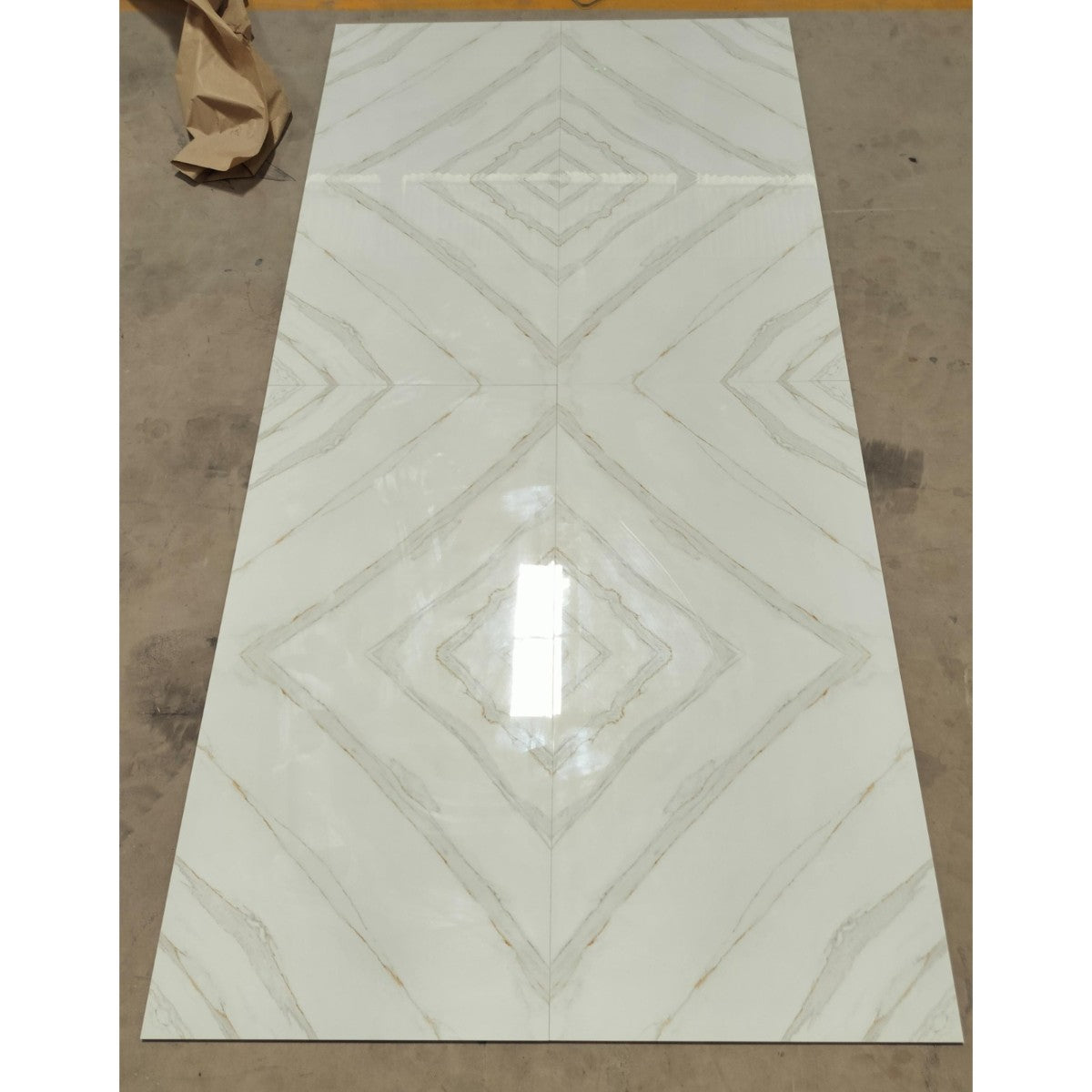 Calacatta Flora Tile – Luxurious Marble Look with Modern Performance