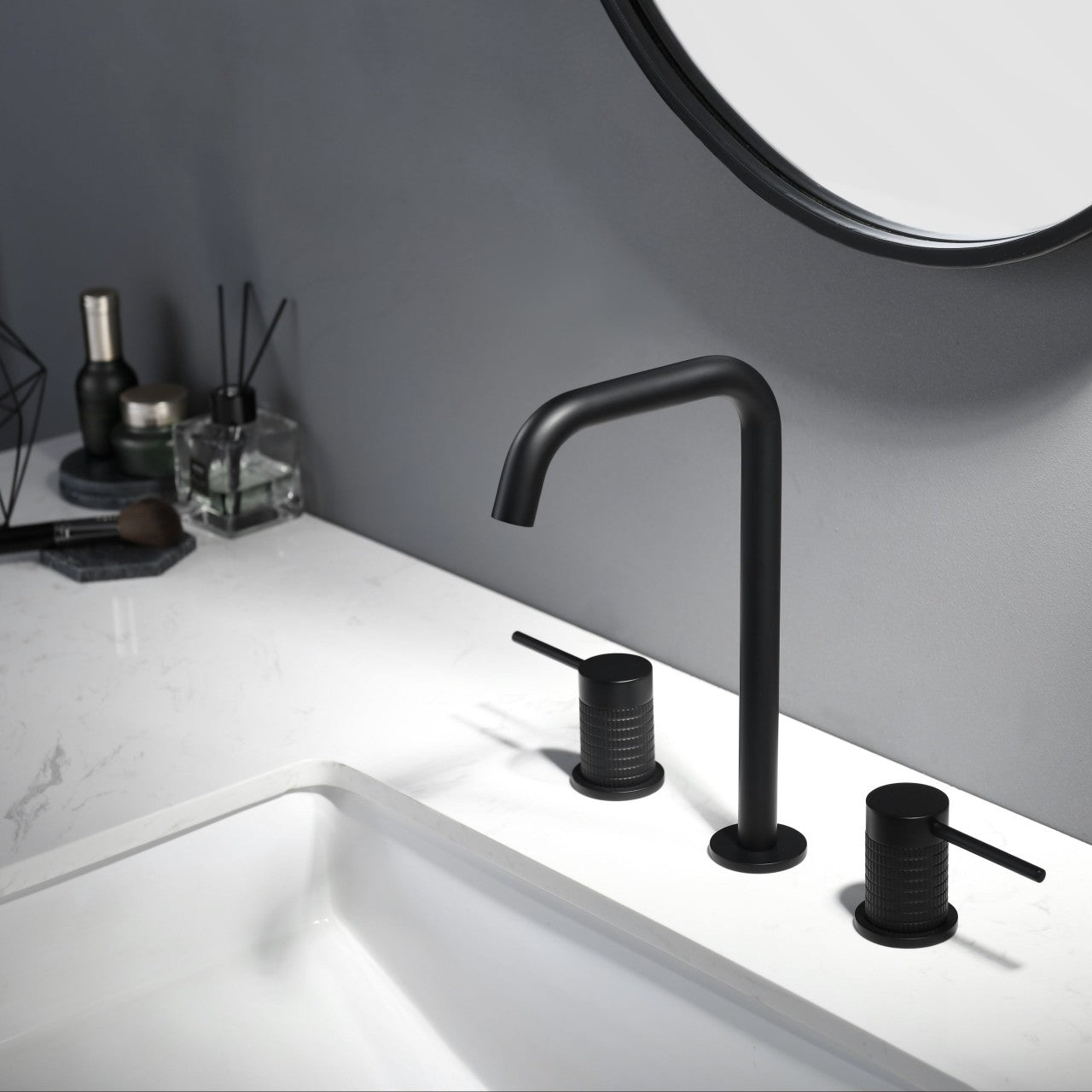 Dilusso Beasley 1.2 GPM Widespread Bathroom Faucet, Matte Black